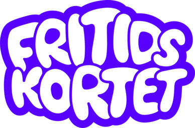 Lila text med ordet "Fritidskortet" skrivet i bubblig stil.