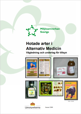 Bild på länsstyrelsernas handlingsplan och vägledning kring tillsyn av hotade arter i alternativ medicin. På omslaget syns bilder på etiketter på olika typer av alternativmedicinburkar.