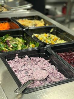 Fler elever behöver äta skollunch för att prestera sitt bästa – nya riktlinjer för måltider i skolan visar vägen