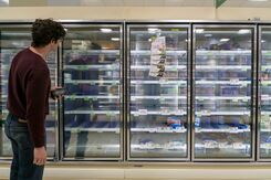 Delat PM med Livsmedelsverket: Hur kan livsmedelsbutiker klara ett längre strömavbrott? I höst genomförs funktionsövningar med mobil reservkraft i butiksmiljö