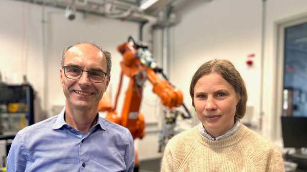 Hans Pehrson från Polestar och Boel Ekergård från Högskolan Väst