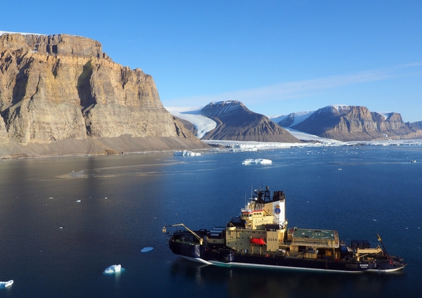 Isbrytaren Oden under expeditionen Ryder 2019 i Norra Grönland