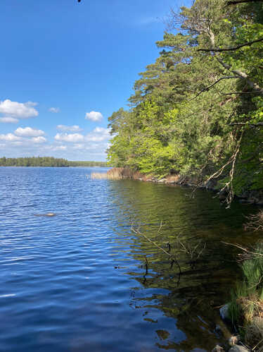 Sjö.