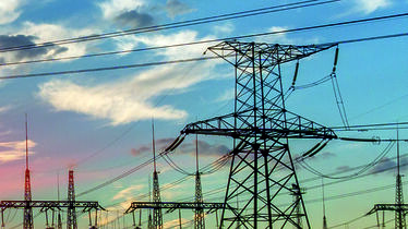 Elledningar mot himmel