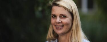 Porträttbild på Anna Torshög