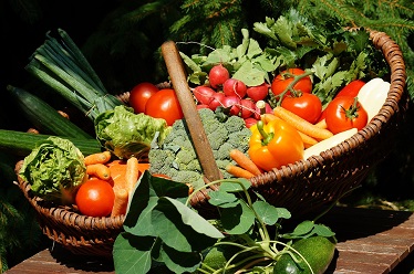 Grönsaker i en korg