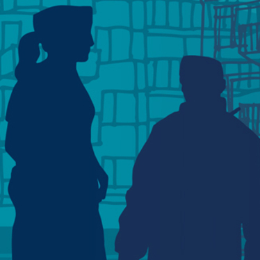 Illustration av två poliser, man ser siluetterna i blått.