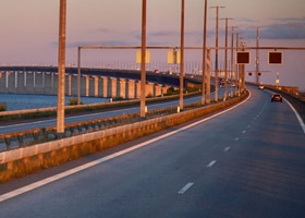 View of Øresund Bridge between Denmark and Sweden.  Photo: Vladimir Mucibabic/Mostphotos.com.
