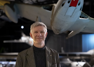 Magnus Nylin at the Swedish Air Force Museum in Linköping. Photo: Elsa Bolling Landtblom